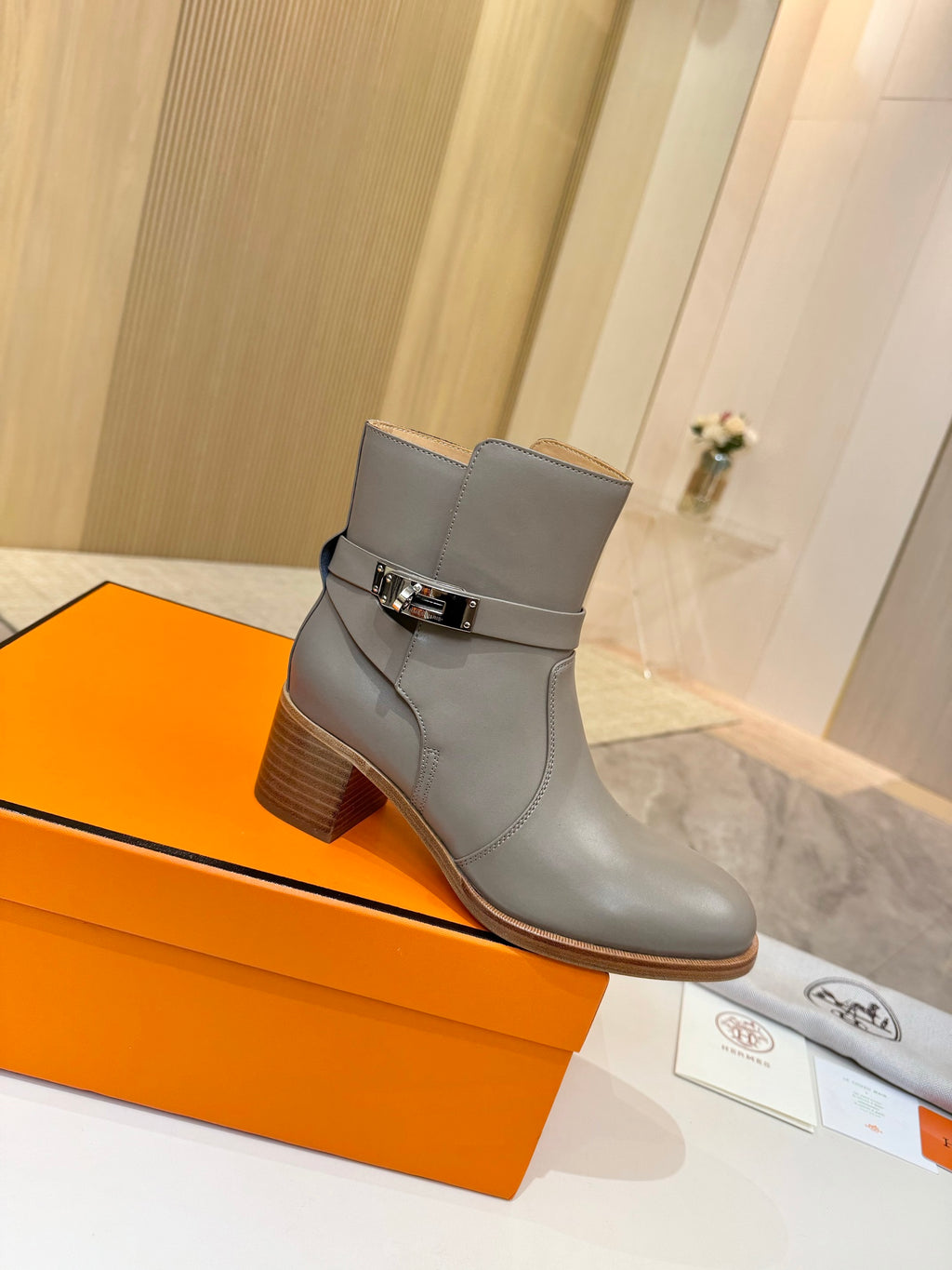 Hermes ladies ankle boots, gray leather with side buckle and block heel
