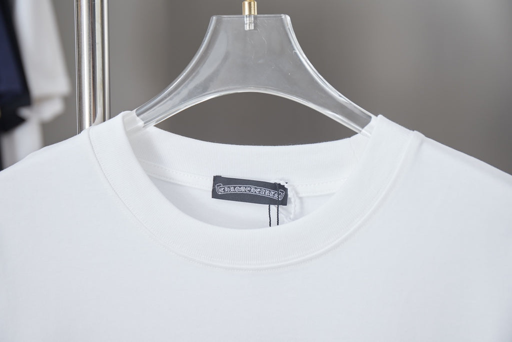 White T-shirt neckline with sewn-in label at the collar