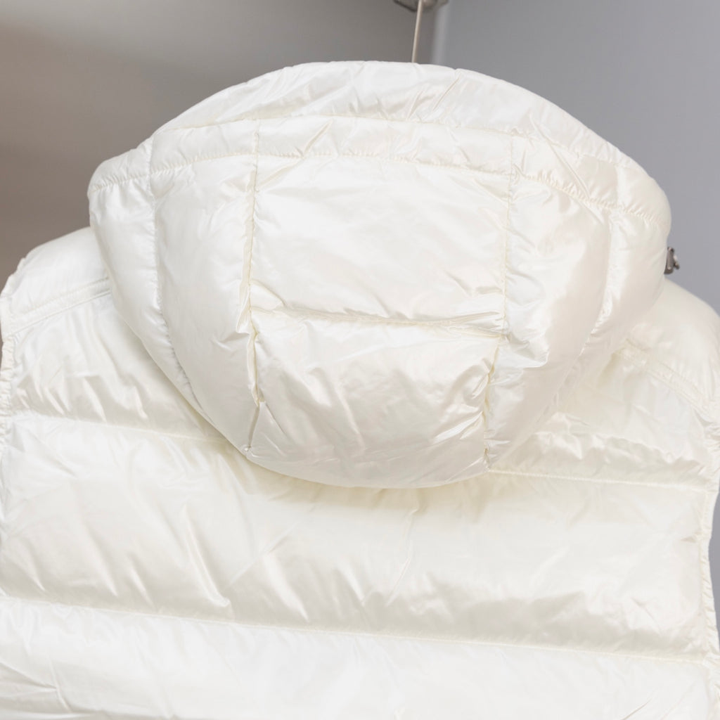 White hooded padded jacket with quilted back panel