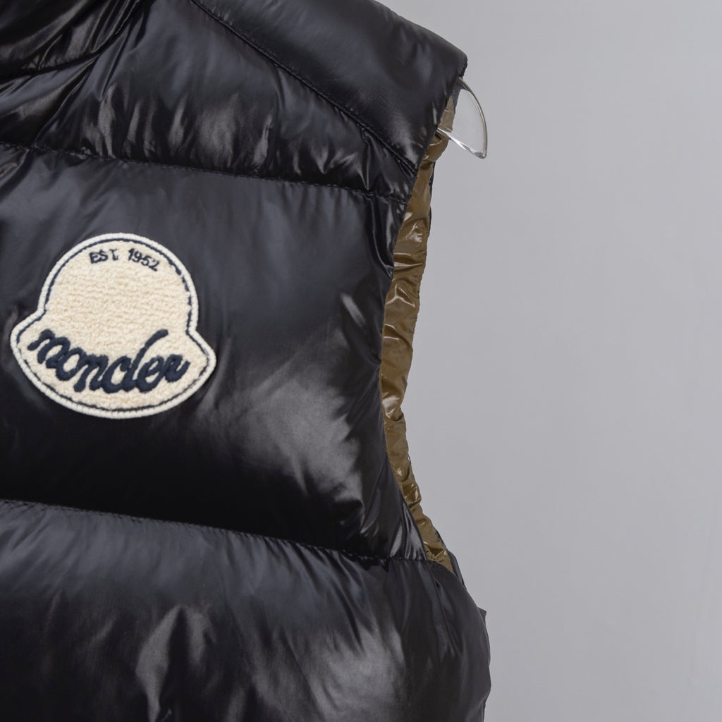 Moncler black puffer vest side panel with embroidered logo patch