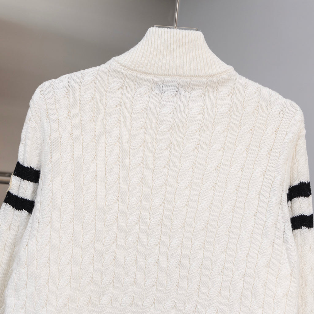 Moncler long puffer jacket back, white quilted texture and ribbed collar