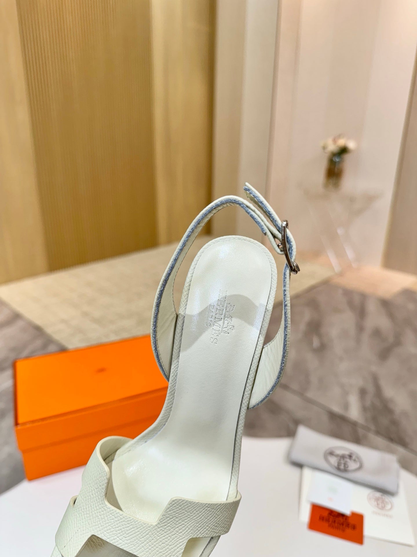 Hermes ladies heeled sandals in light cream leather with ankle strap and pointed toe
