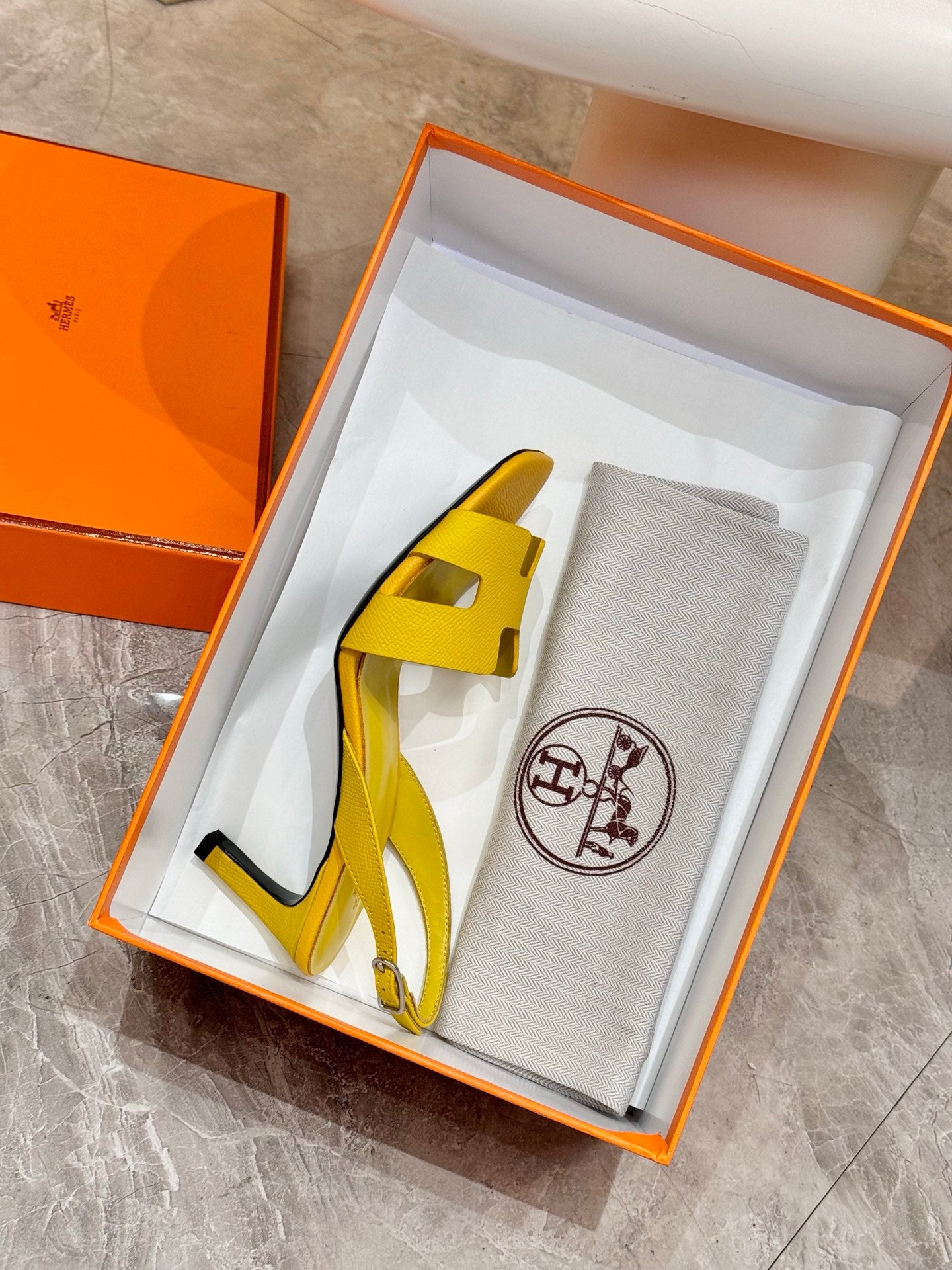 Hermes yellow leather slingback sandals laid in box, block heel and open toe