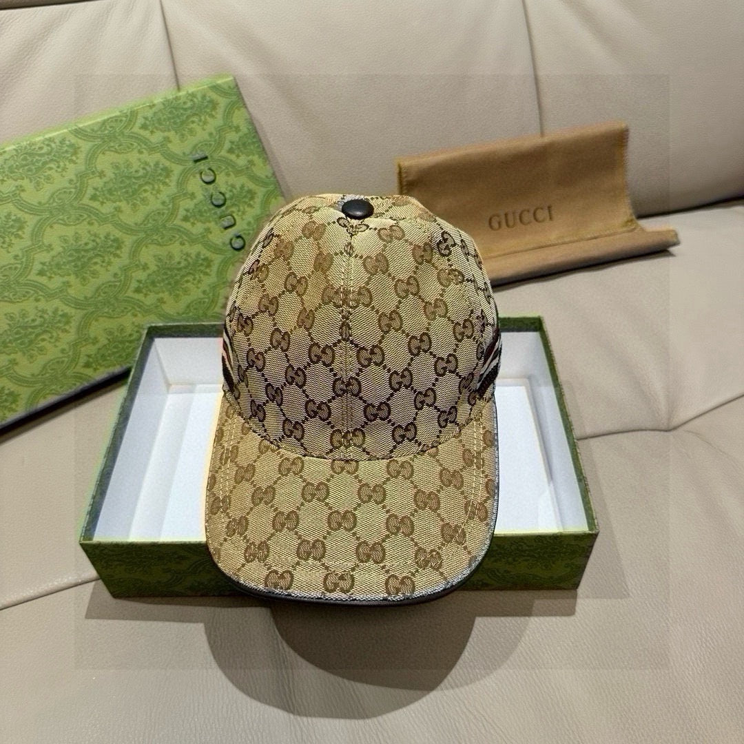 Gucci GG monogram cap in beige with top button and curved brim