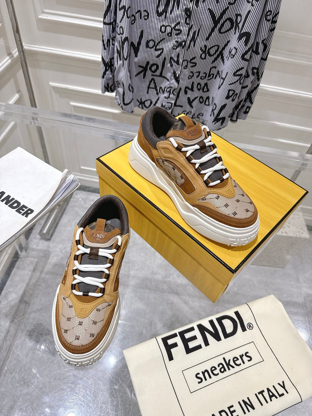 Luxury Shoes Fendi Unisex
