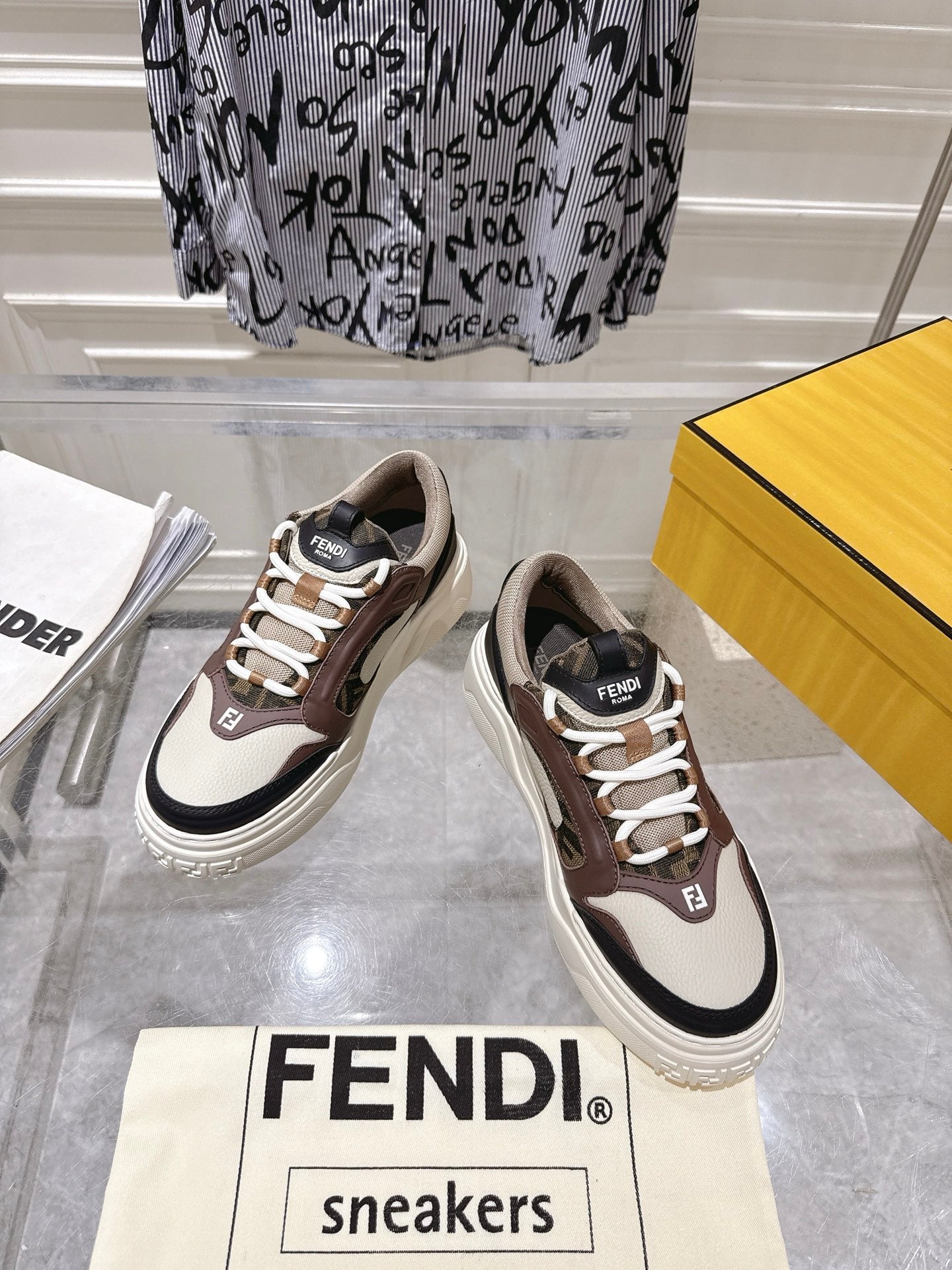 Luxury Shoes Fendi Unisex