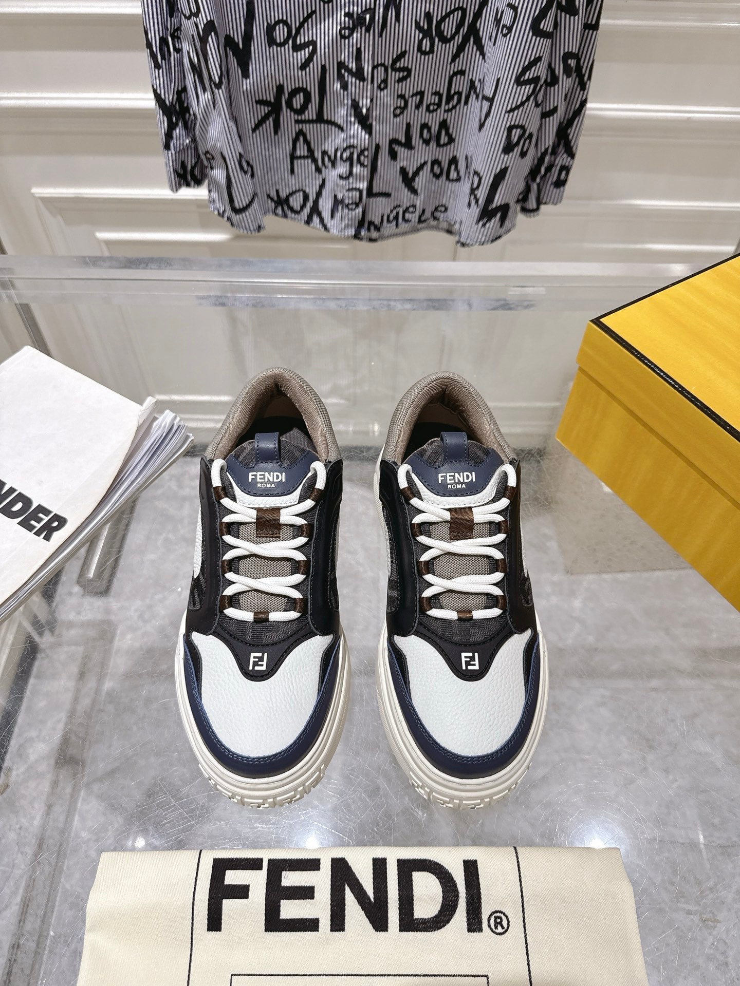 Luxury Shoes Fendi Unisex