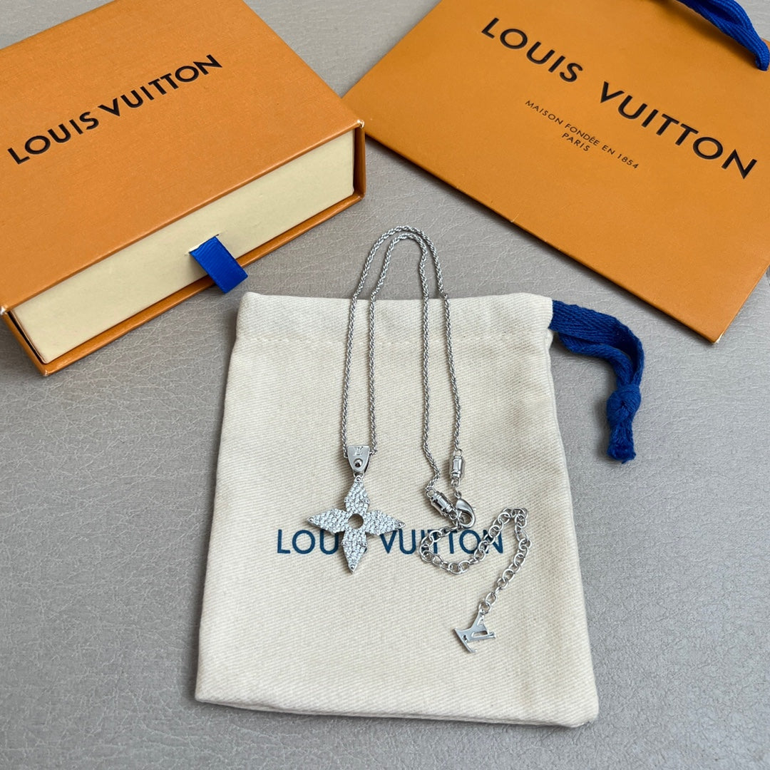 Louis Vuitton Accessories