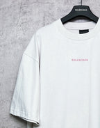 White short-sleeve crewneck T-shirt with sleeve seam and small chest logo