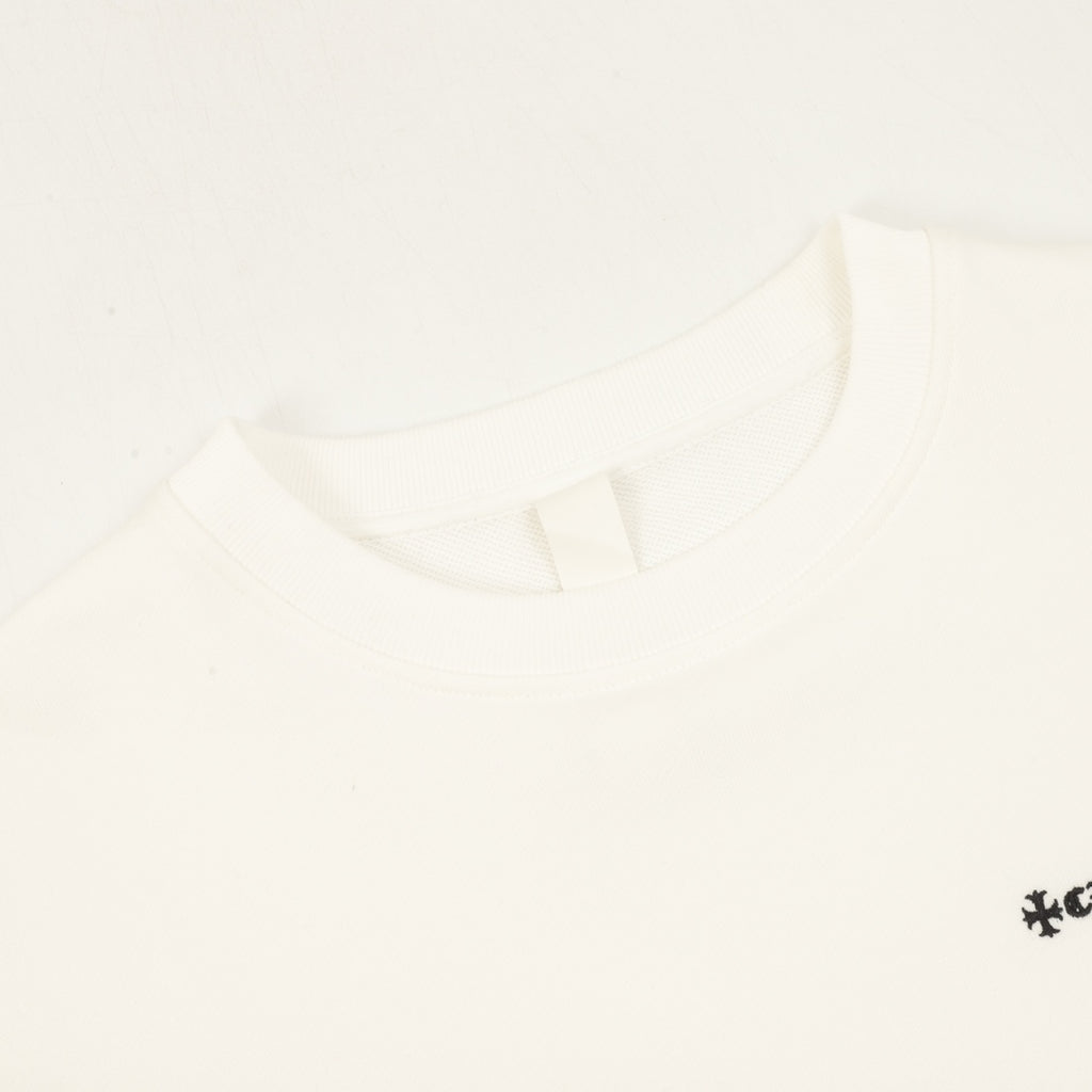 Cream crewneck collar with ribbed neckline trim