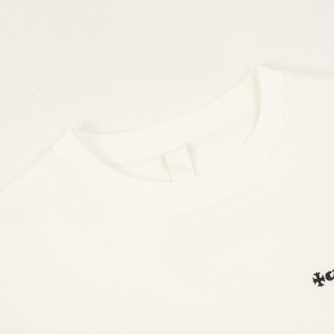 Cream crewneck collar with ribbed neckline trim