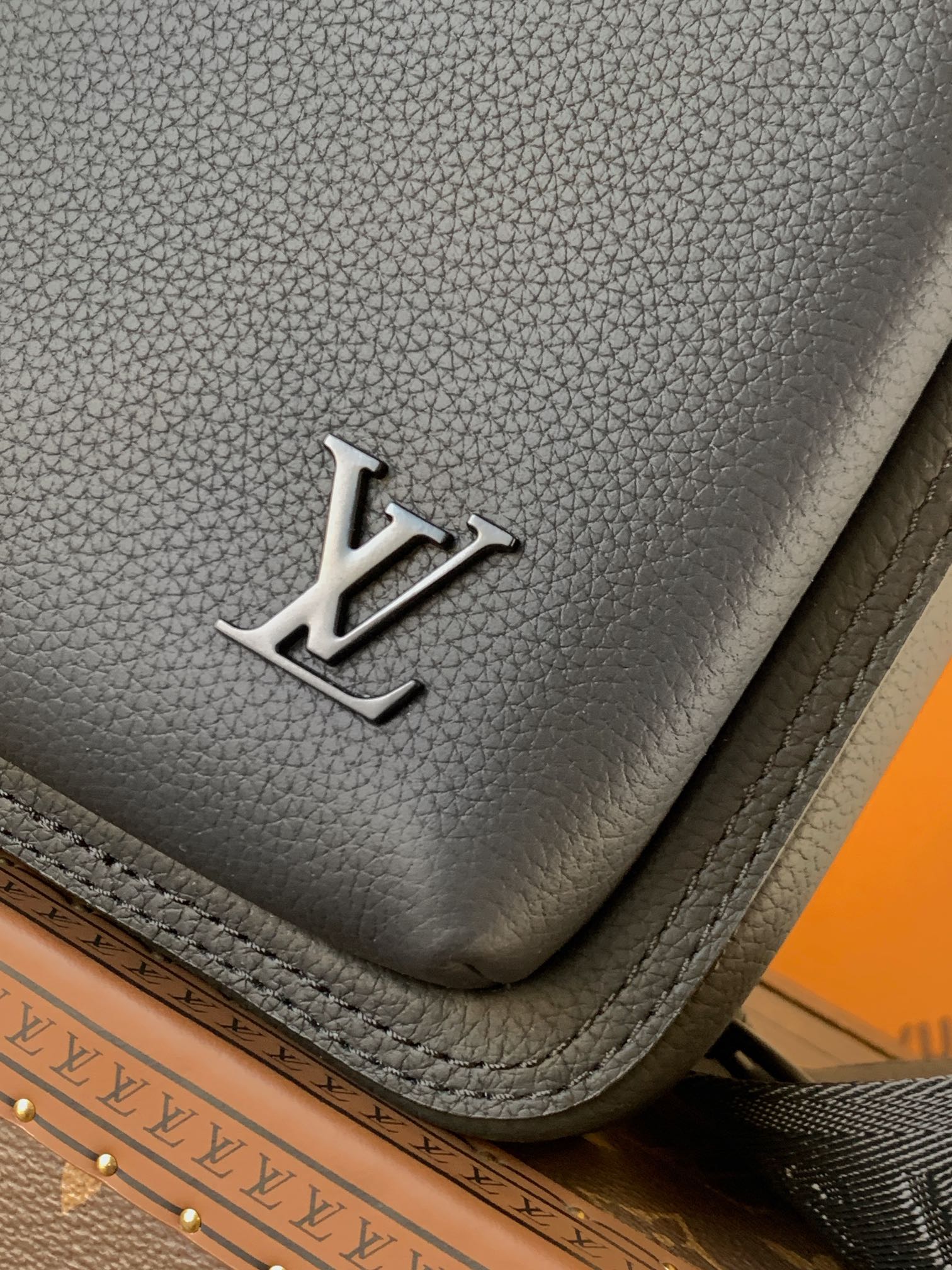 Bags Men Louis Vuitton