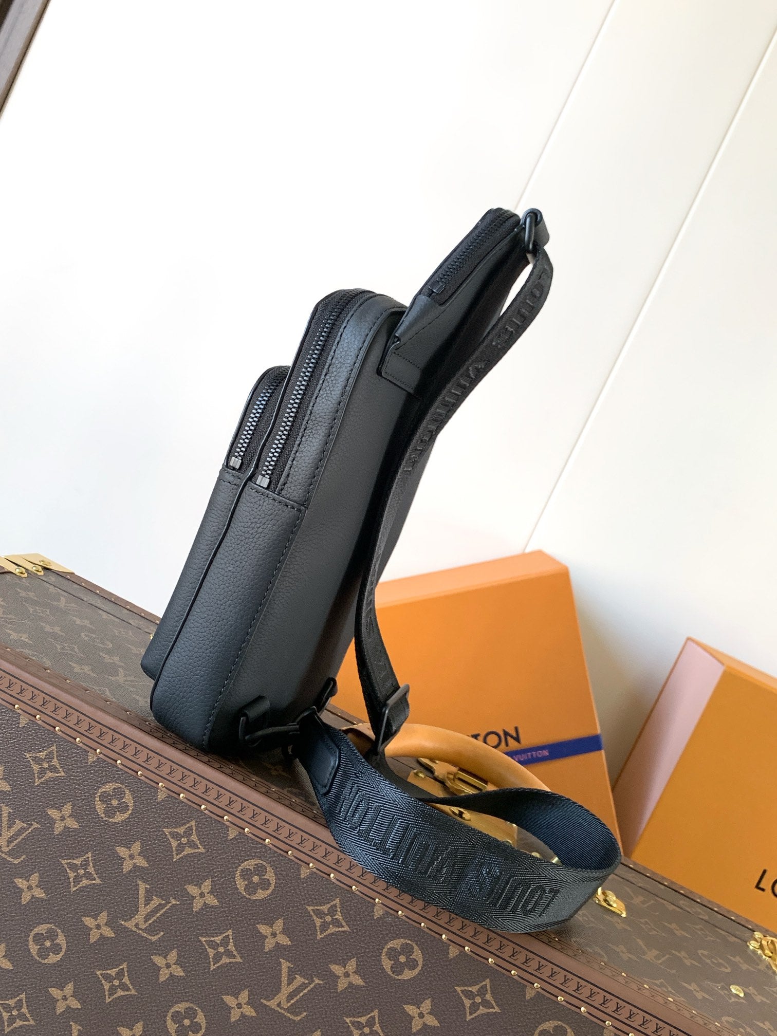 Bags Men Louis Vuitton