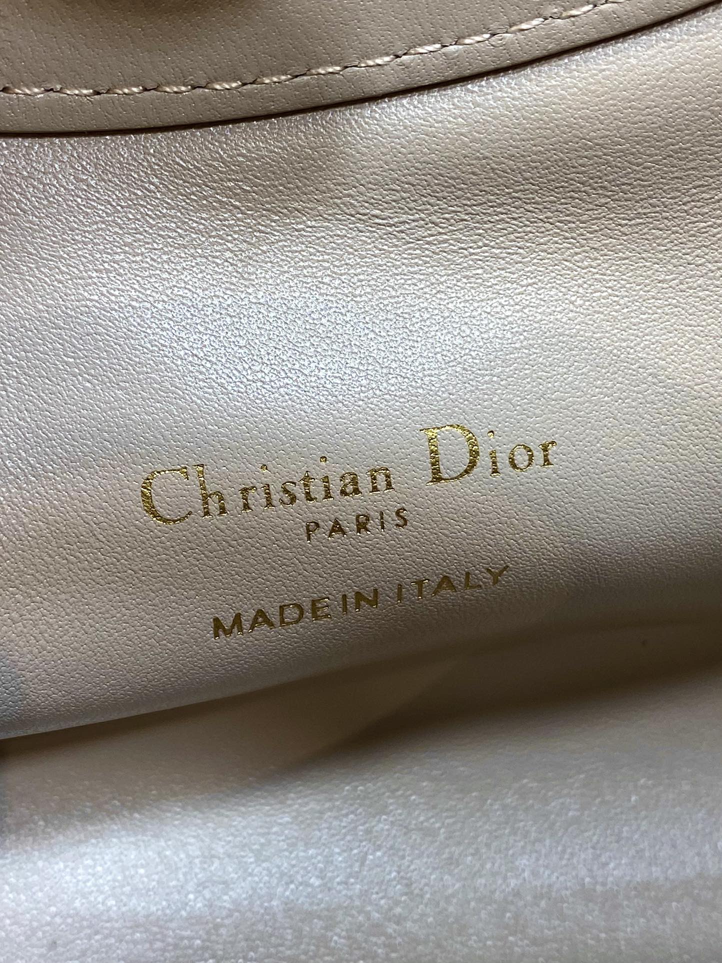 Beige leather handbag stamp: Christian Dior PARIS MADE IN ITALY