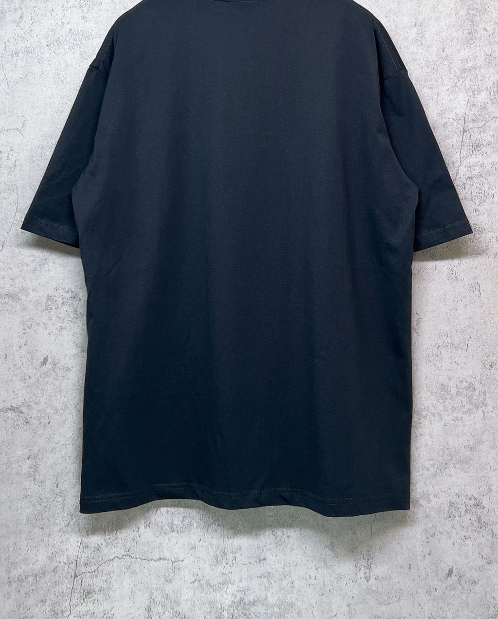 Dark navy short-sleeve T-shirt, back view with crew neck and relaxed fit