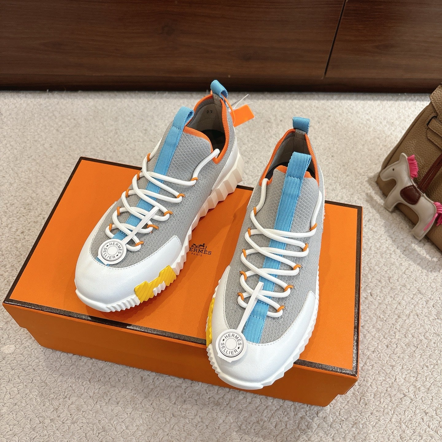 Luxury Shoes Hermes Unisex