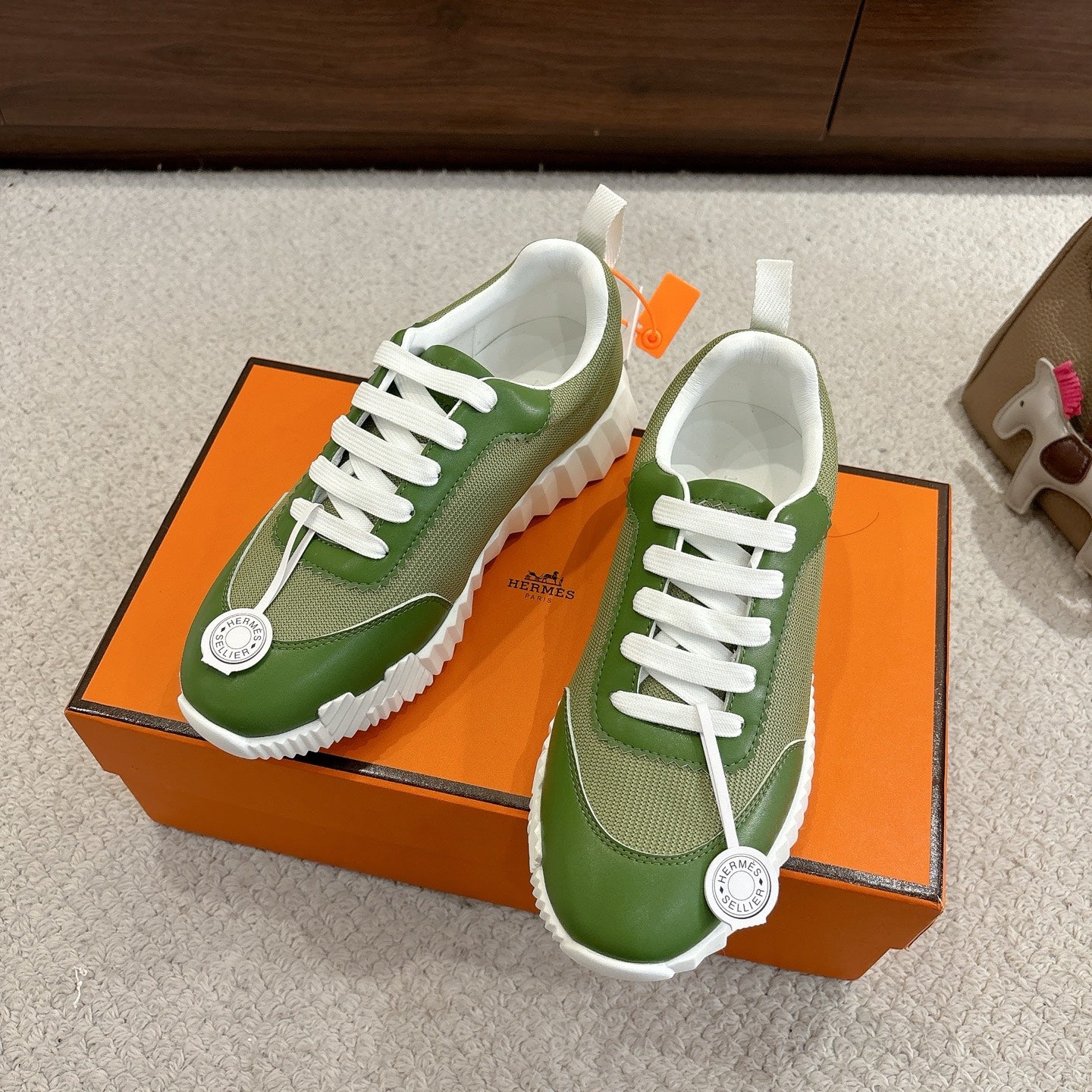 Luxury Shoes Hermes Unisex
