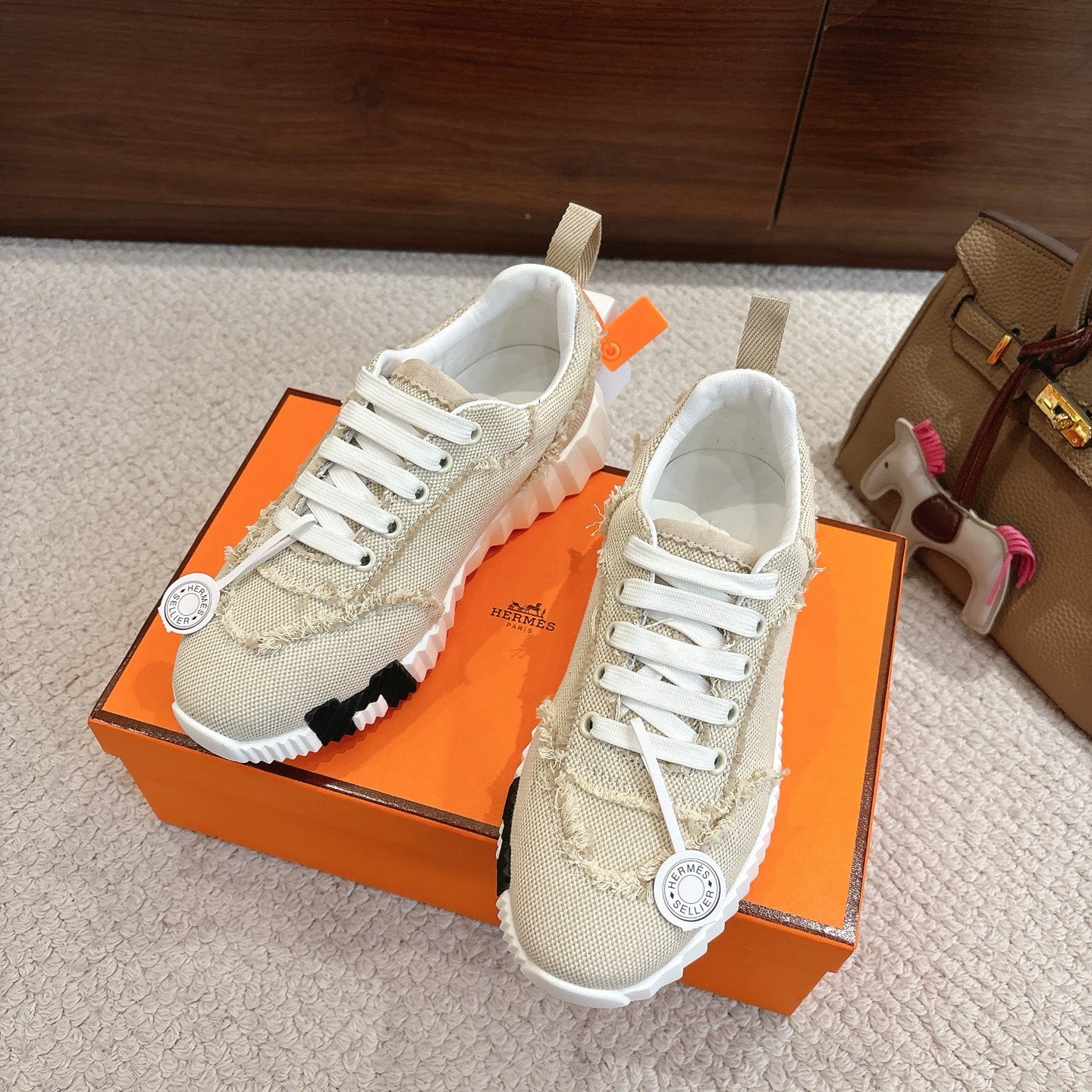Luxury Shoes Hermes Unisex