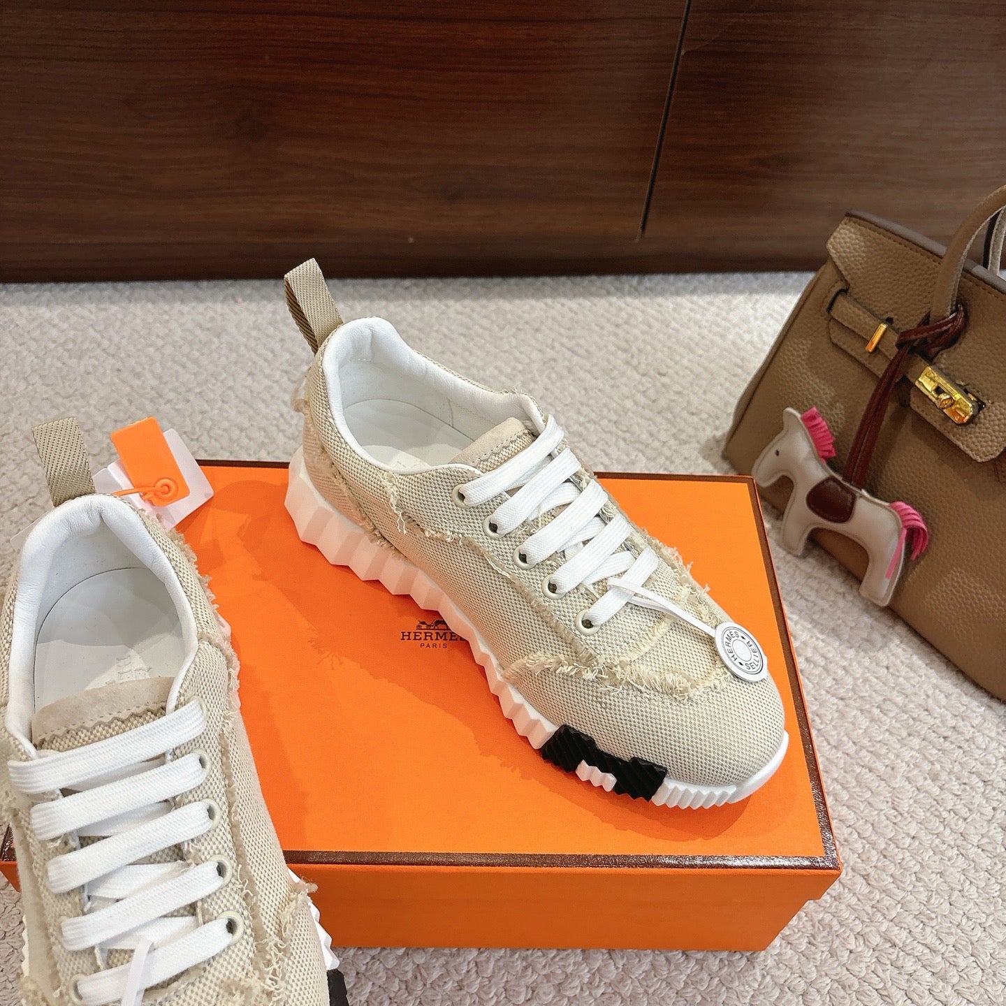 Luxury Shoes Hermes Unisex