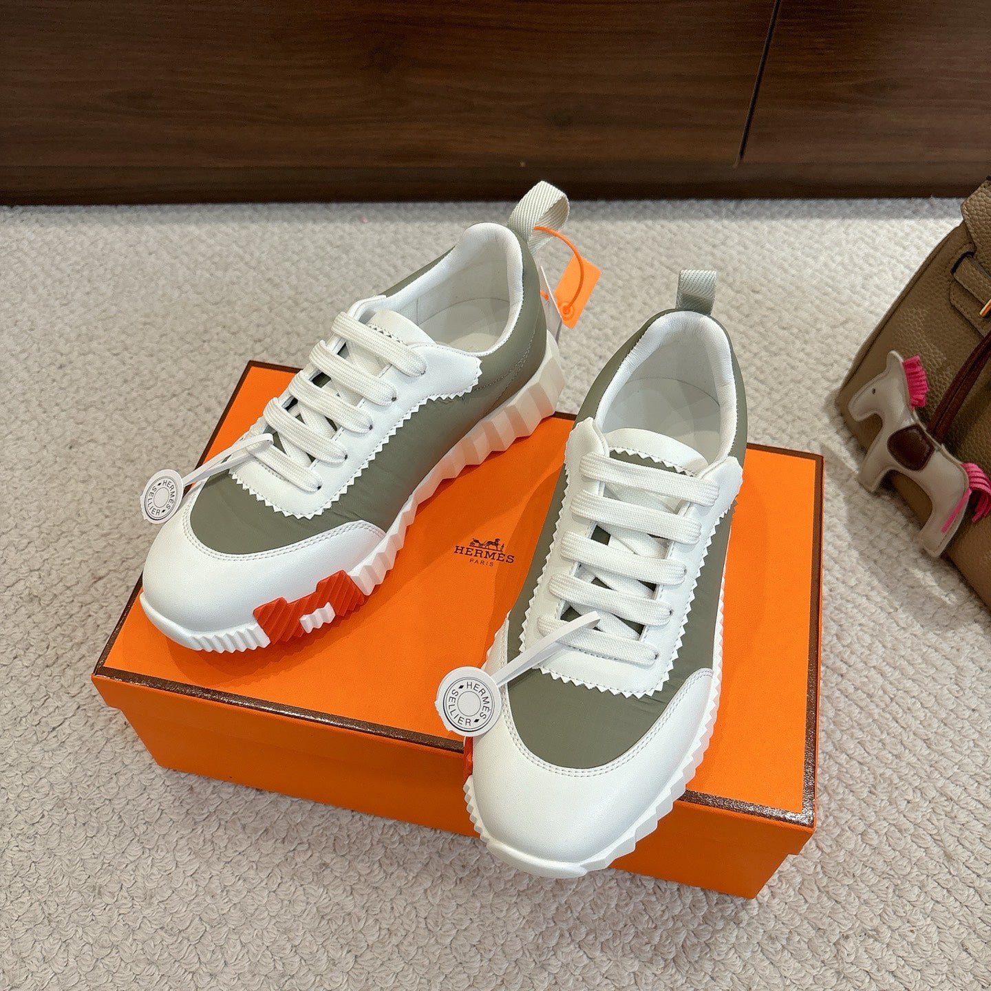 Luxury Shoes Hermes Unisex