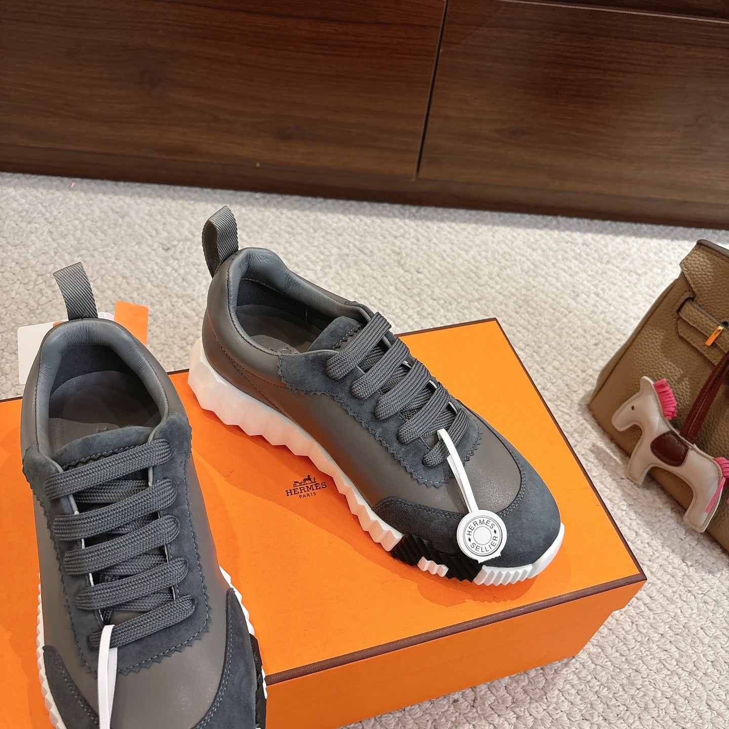 Luxury Shoes Hermes Unisex
