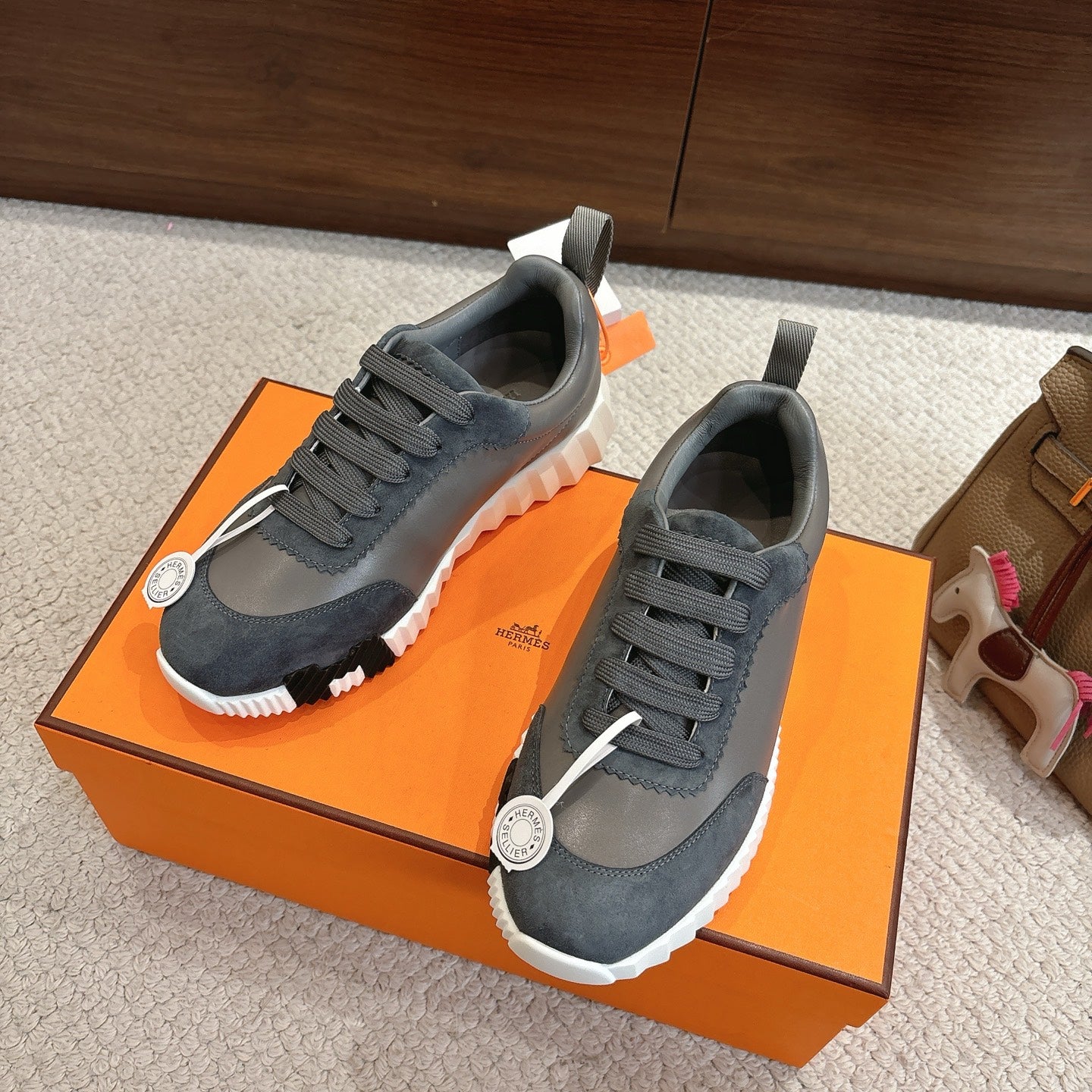 Luxury Shoes Hermes Unisex