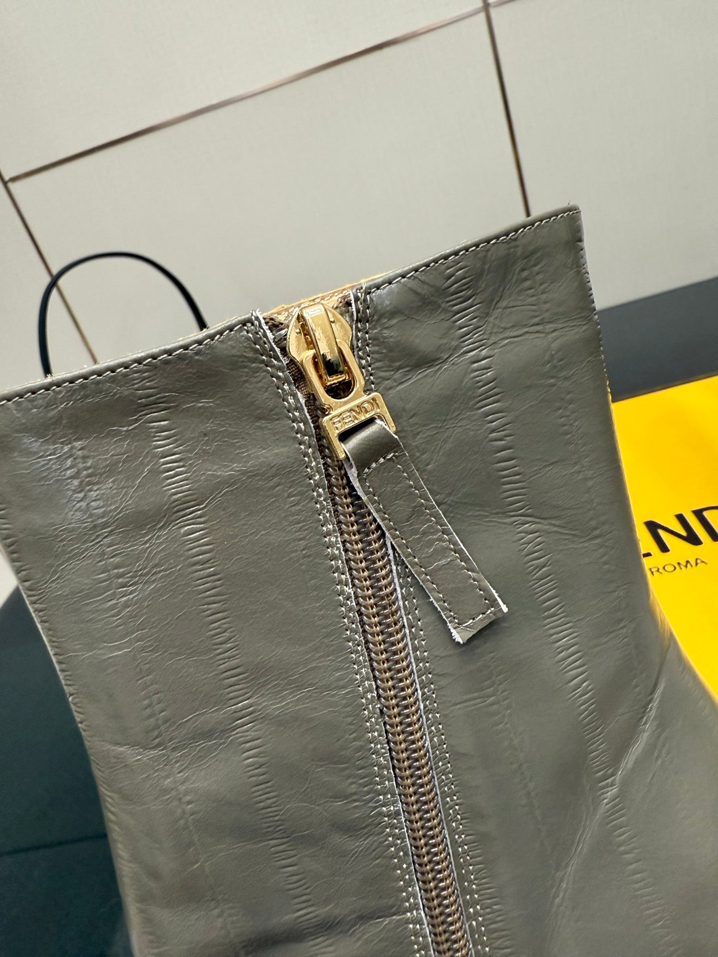 Luxury Shoes Fendi Ladies
