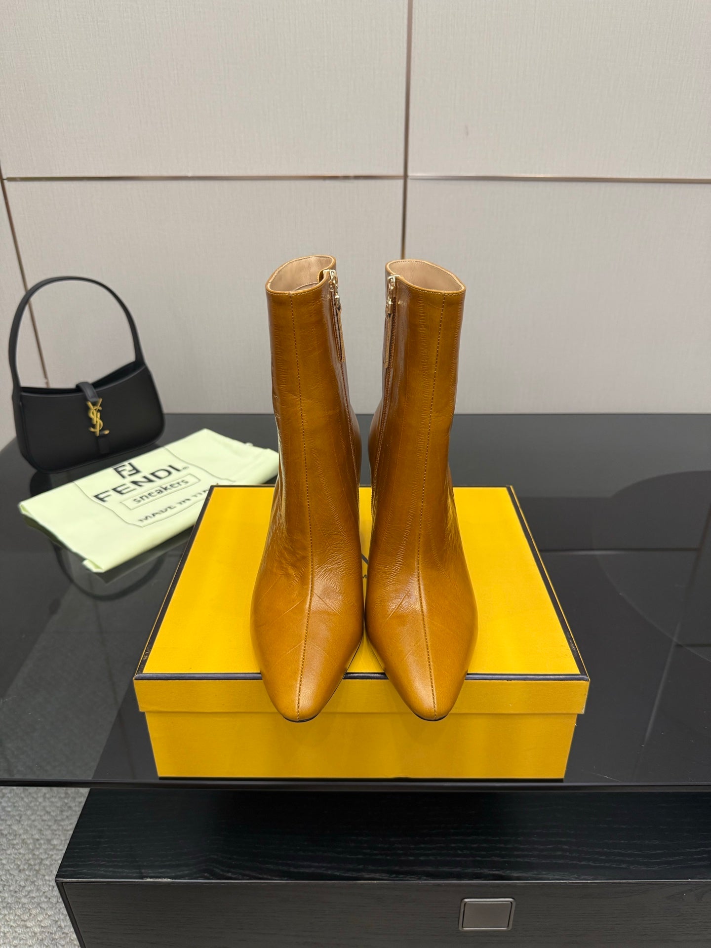 Luxury Shoes Fendi Ladies