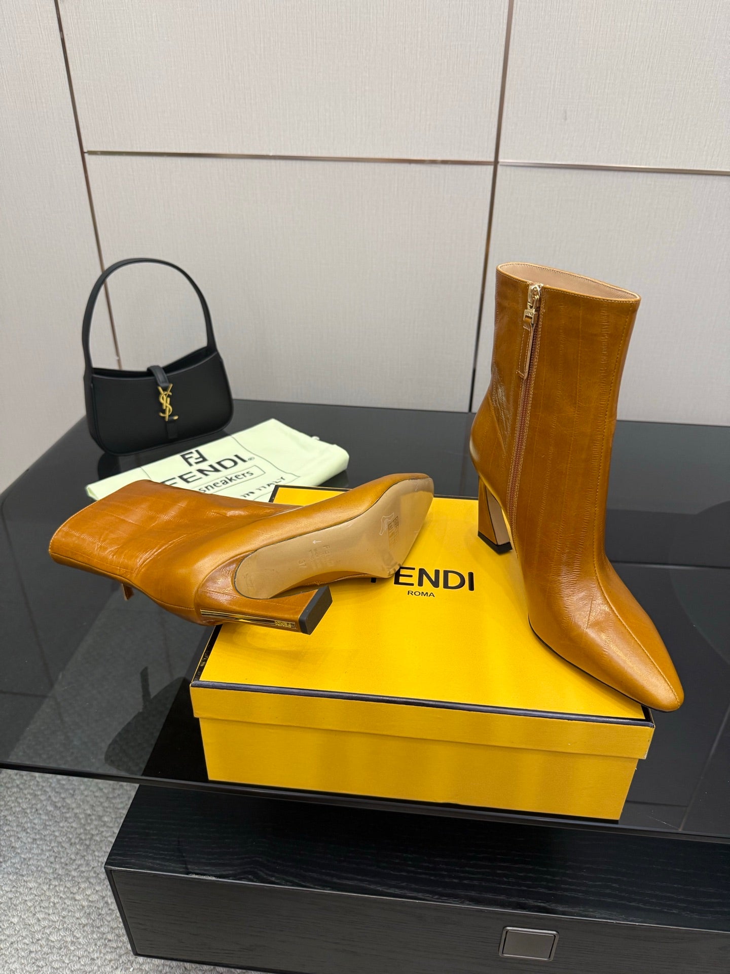Luxury Shoes Fendi Ladies