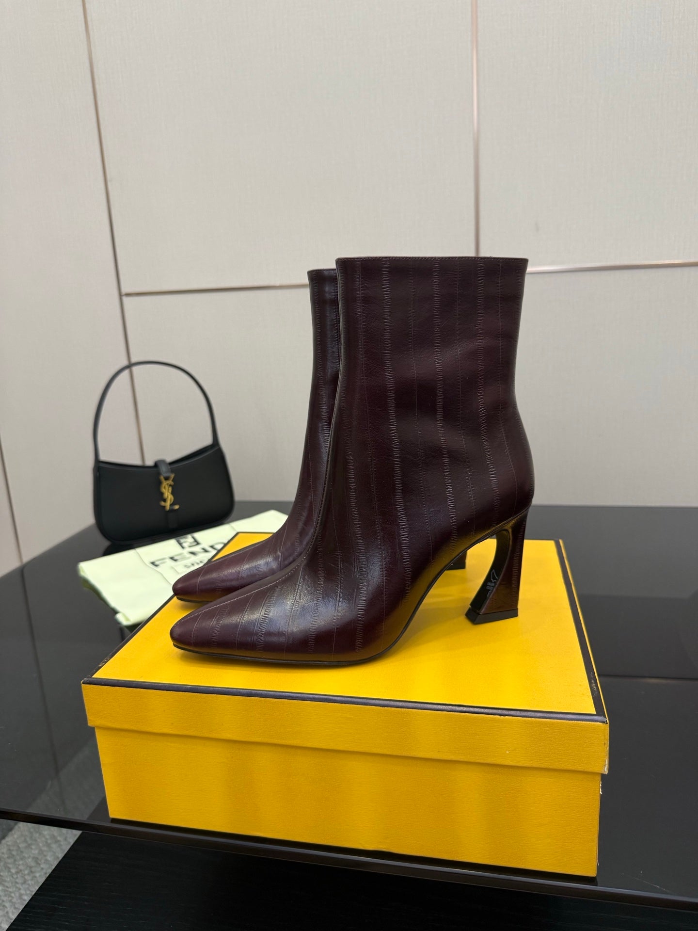 Luxury Shoes Fendi Ladies