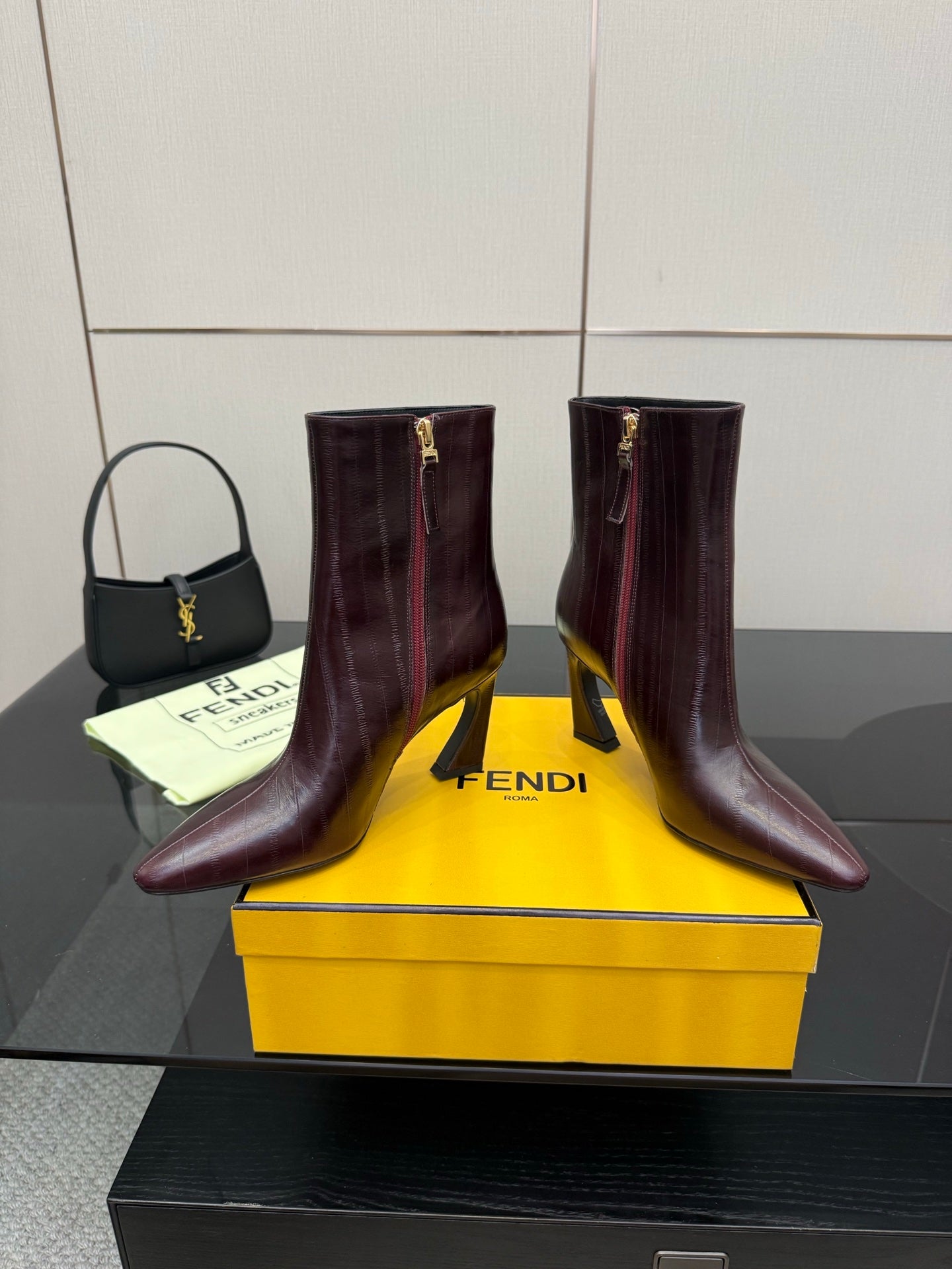 Luxury Shoes Fendi Ladies