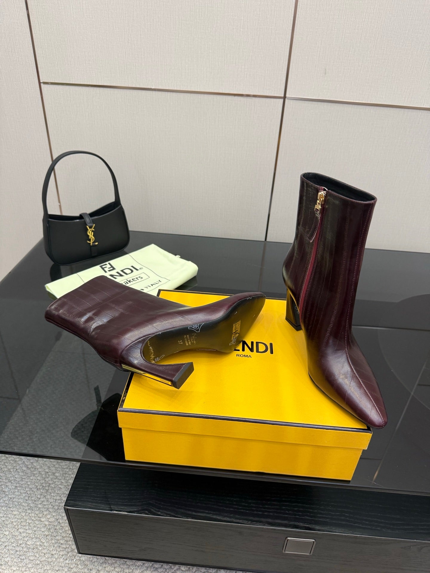 Luxury Shoes Fendi Ladies