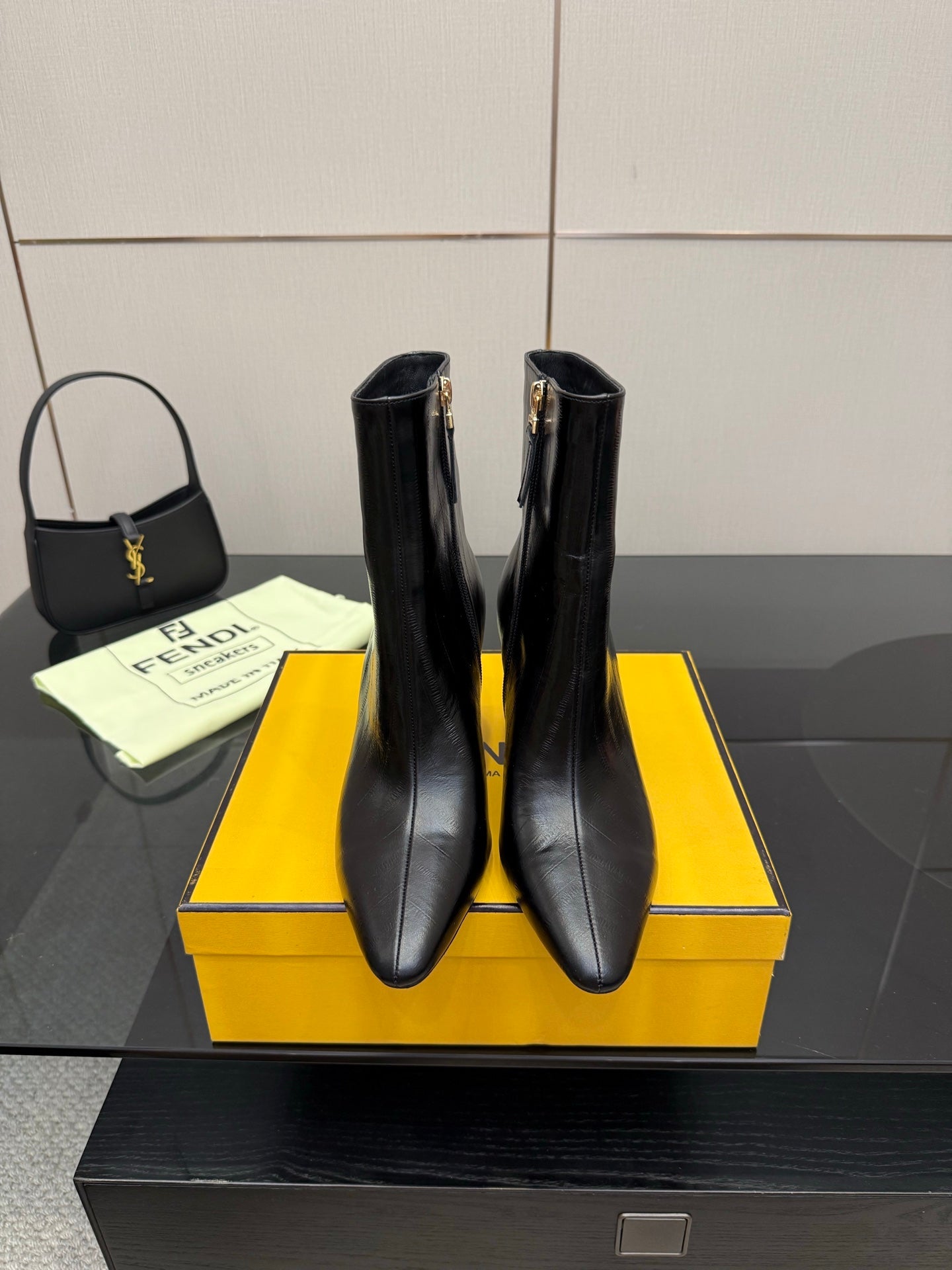 Luxury Shoes Fendi Ladies