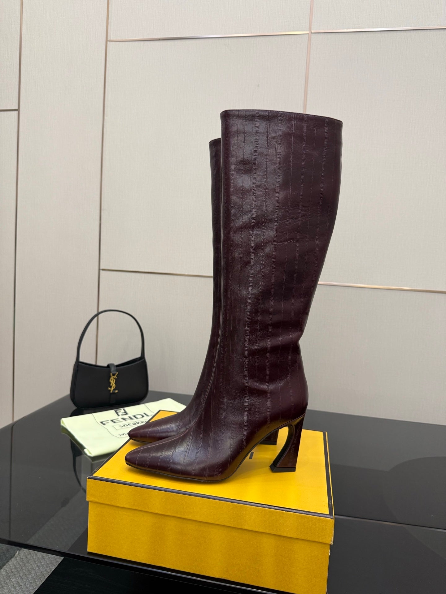 Luxury Shoes Fendi Ladies