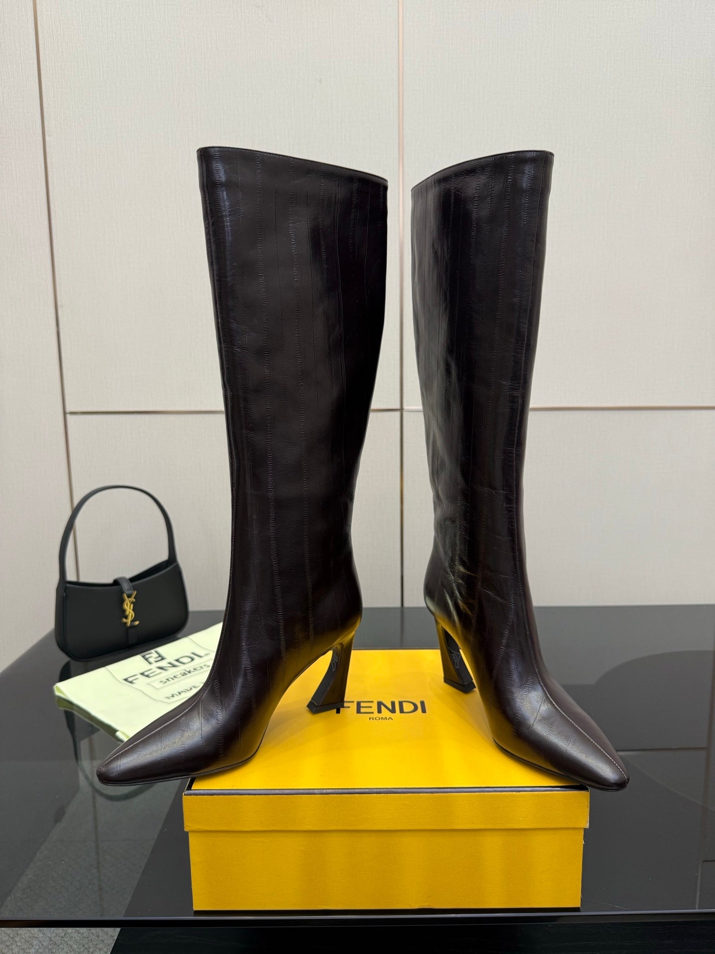 Luxury Shoes Fendi Ladies