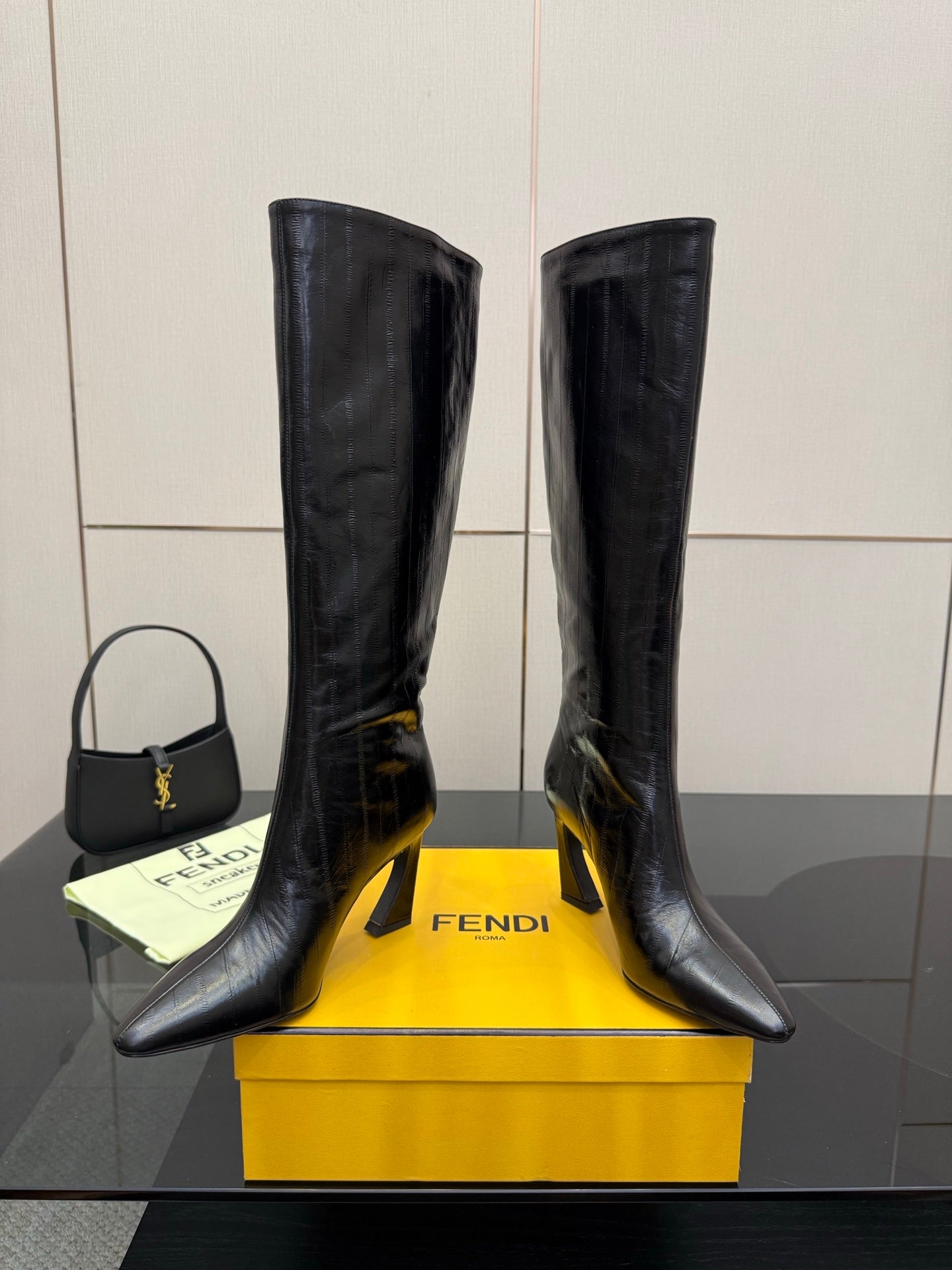 Luxury Shoes Fendi Ladies