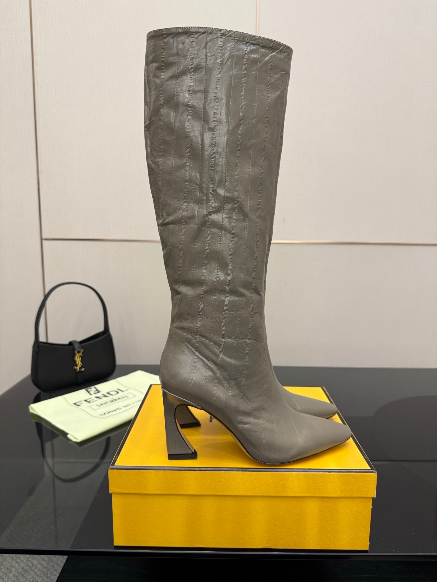 Luxury Shoes Fendi Ladies