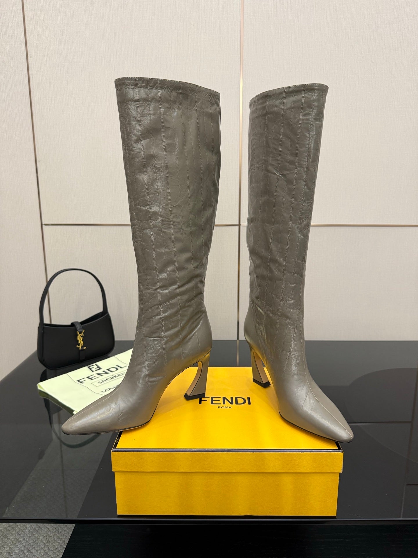 Luxury Shoes Fendi Ladies