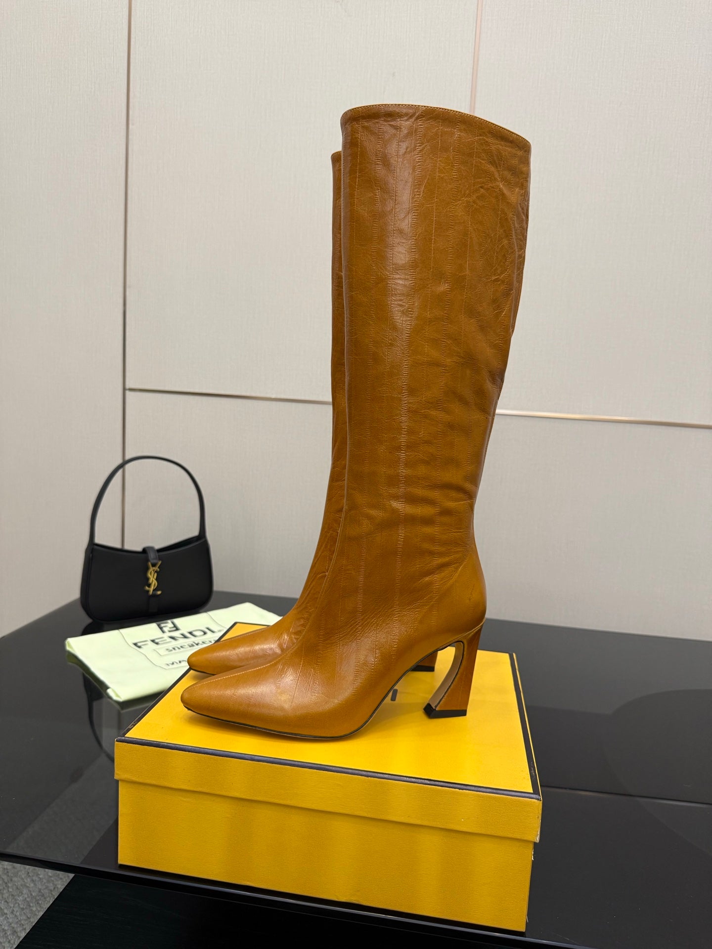 Luxury Shoes Fendi Ladies