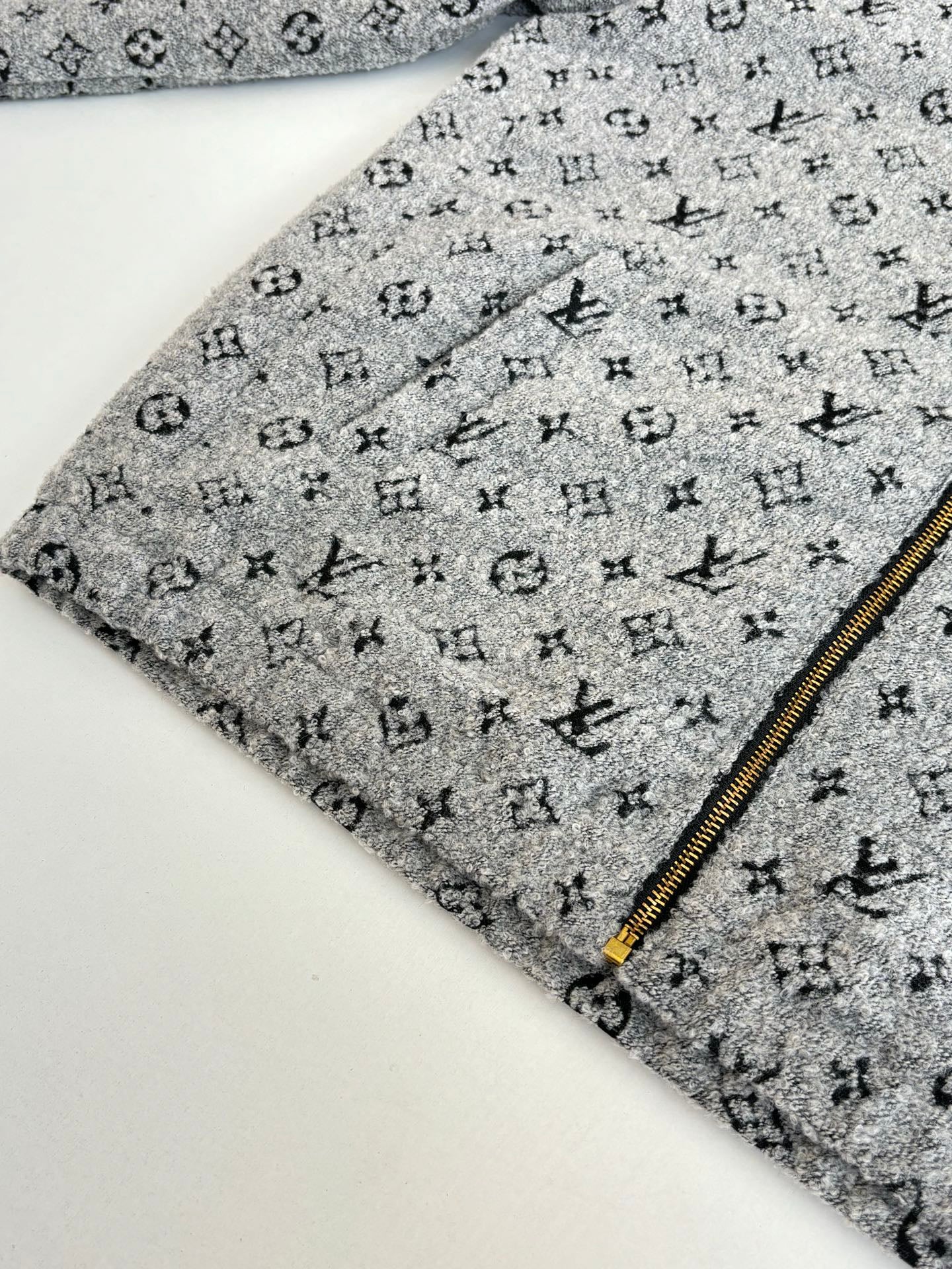 Louis Vuitton hoodie zipper and trim, grey monogram knit with gold teeth