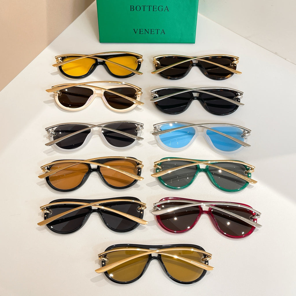 Assorted sunglasses set with multicolor frames and tinted lenses