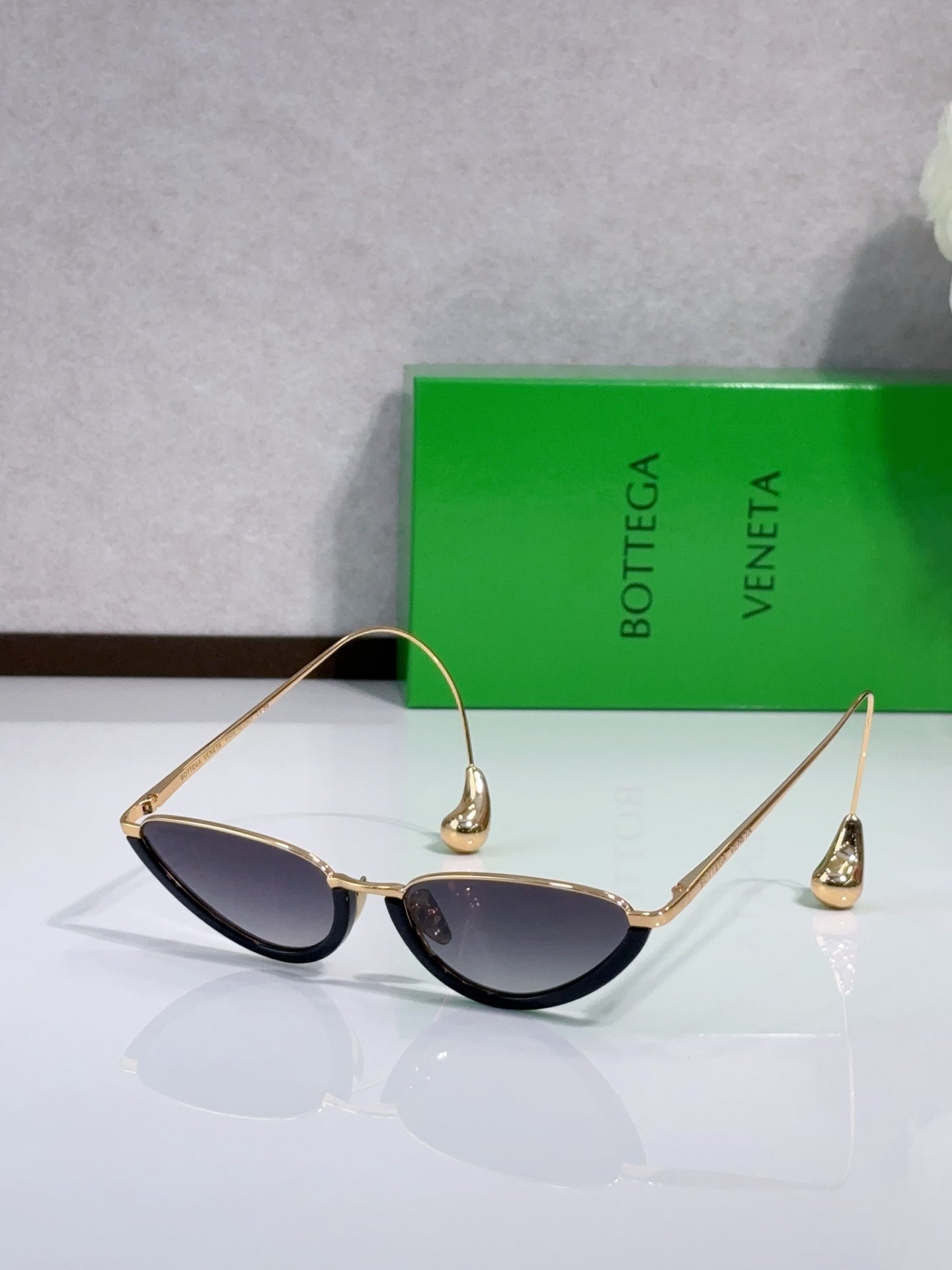 Bottega Veneta Glasses