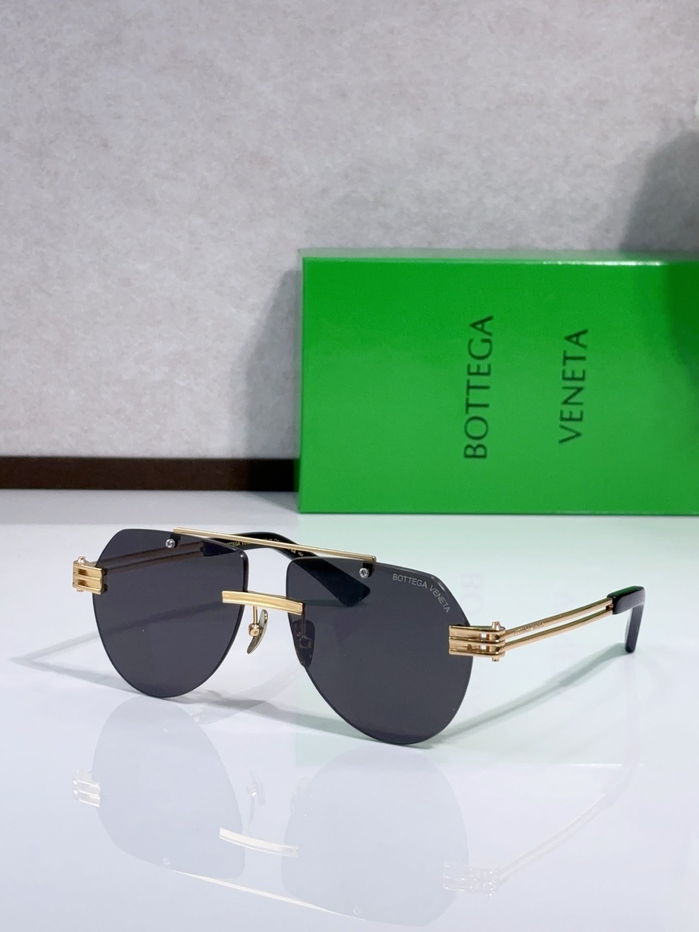 Bottega Veneta Glasses