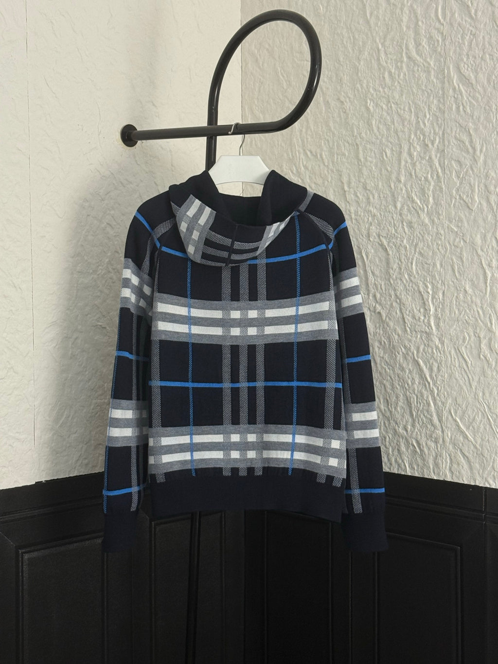 Navy Burberry plaid hooded sweatshirt with striped pattern and gold zipper