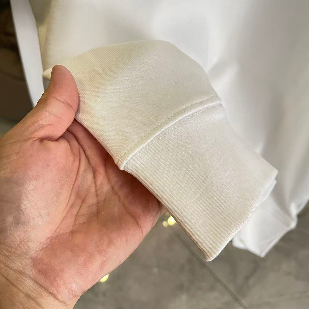 White Burberry sweatshirt sleeve cuff with ribbed knit cuff
