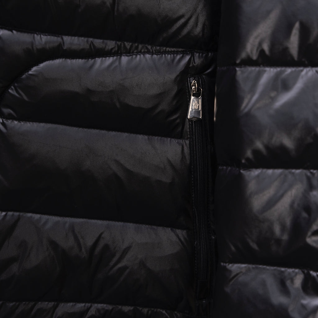 Black puffer jacket front zipper in quilted panel