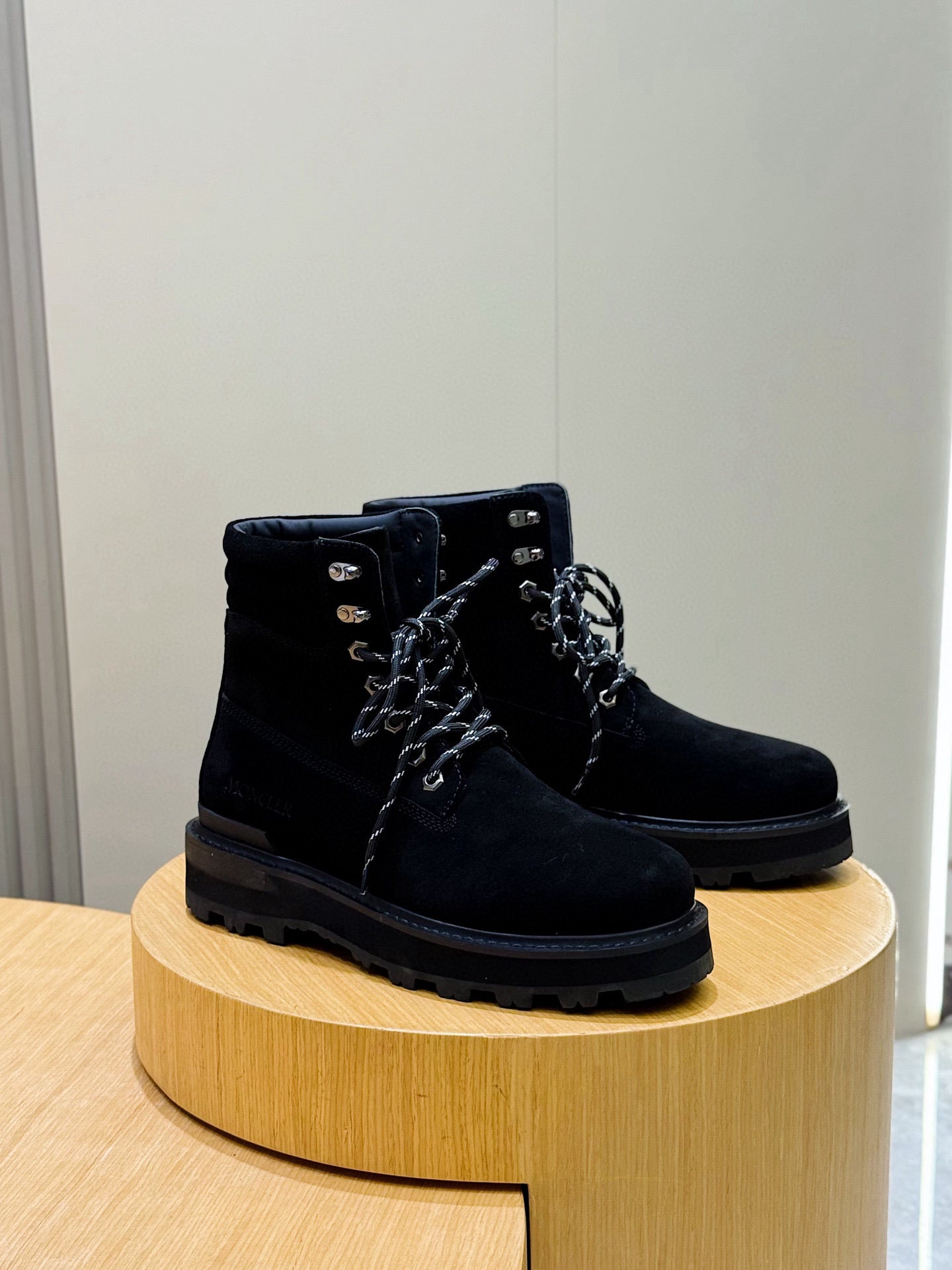 Luxury Shoes Moncler