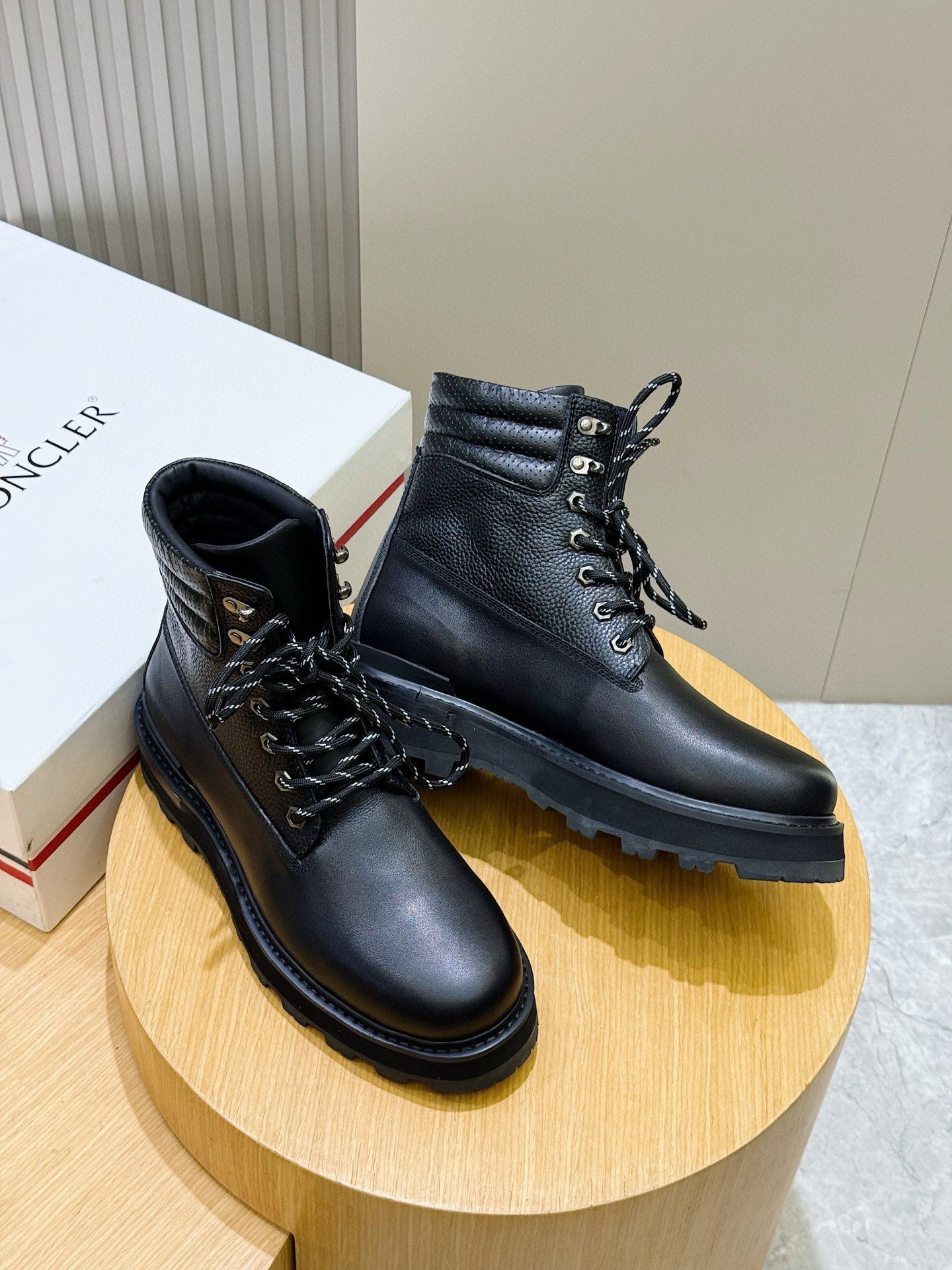 Luxury Shoes Moncler