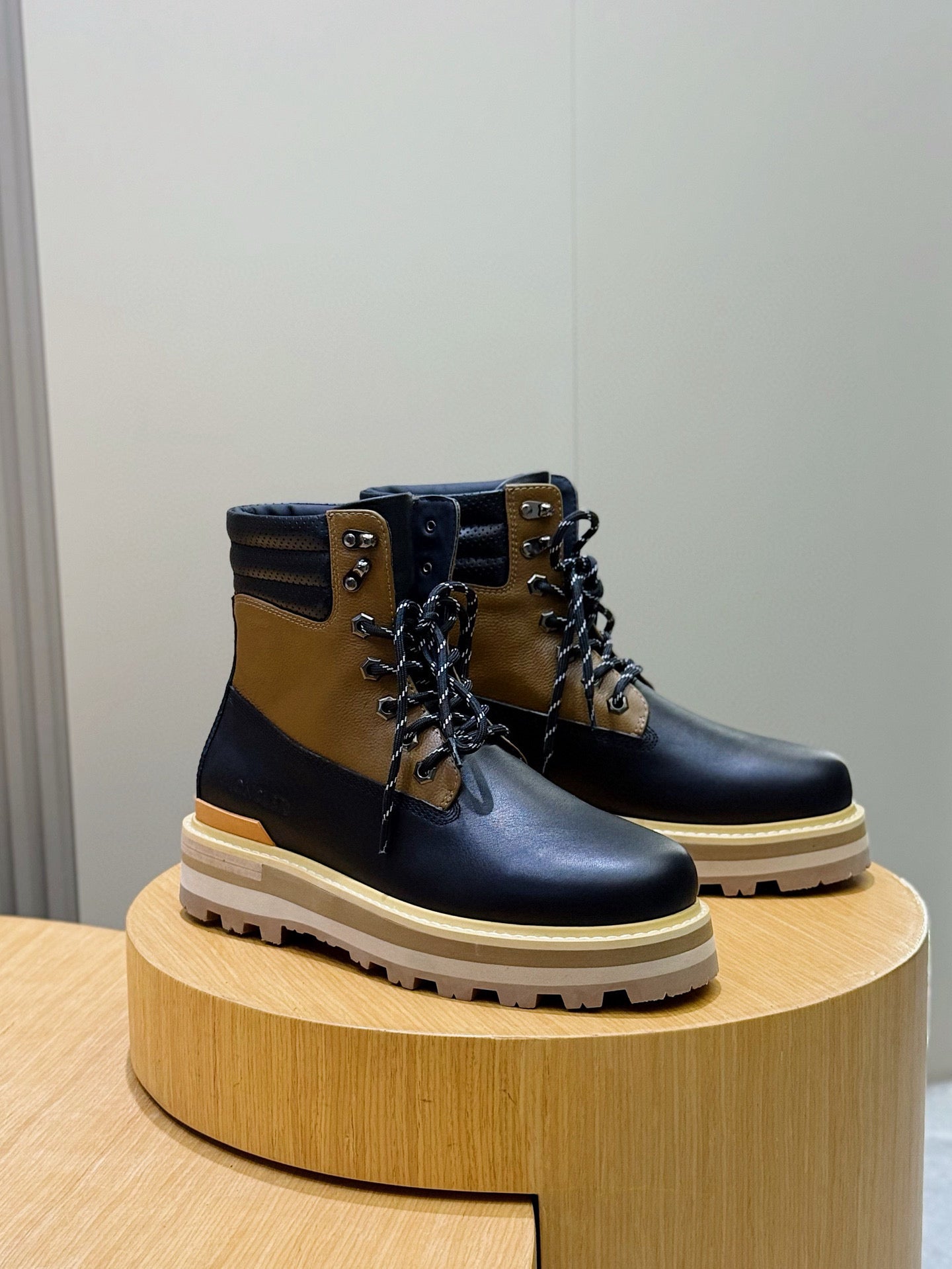 Luxury Shoes Moncler