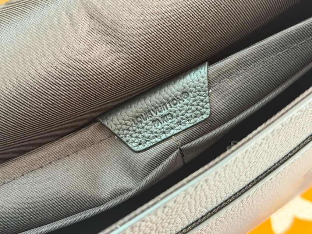 Men's Louis Vuitton shoulder bag lining with Louis Vuitton label inside